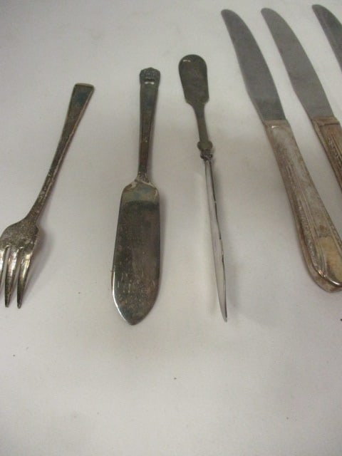 Stainless Butter Knives (4), Misc. Flatware - 7