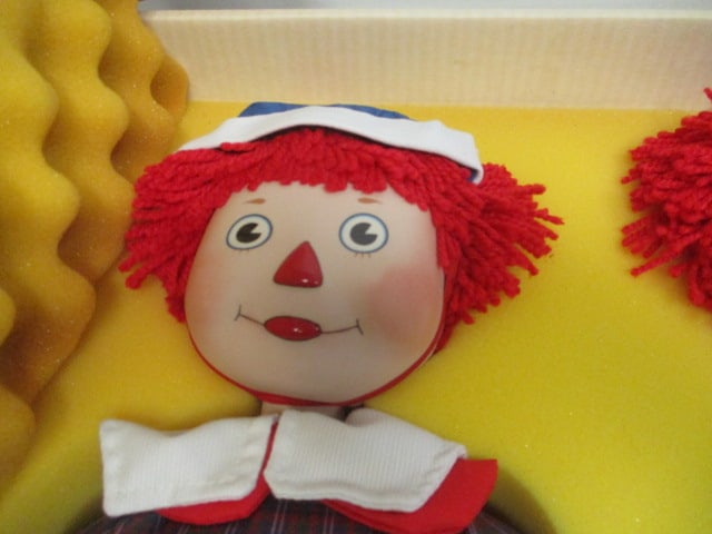 Ideal 1983 Raggedy Ann & Andy 16" Porcelain Collector Dolls w/coa - 4