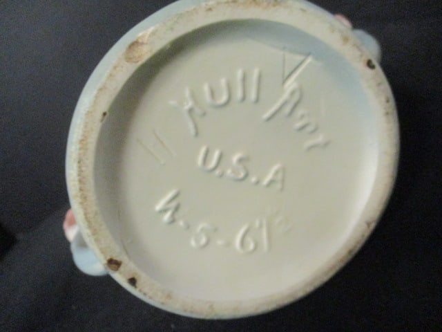 1940's Hull "Wildflower" Double Handle Vase - 4