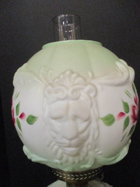 Hand Painted 1950's Gone With The Wind Style Parlor Lamp with Lion Heads - 4