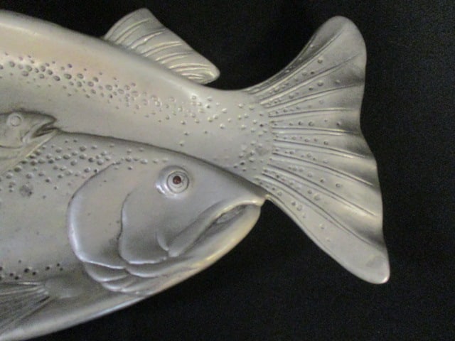 1993 Arthur Court Cast Aluminum Fish Tray with Inlay Stone Eyes - 2