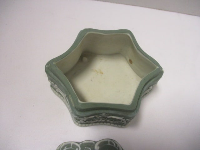 Circa 1980-1910 Schafer & Vater German Jasperware Trinket Box and Classical Scene Vase - 4