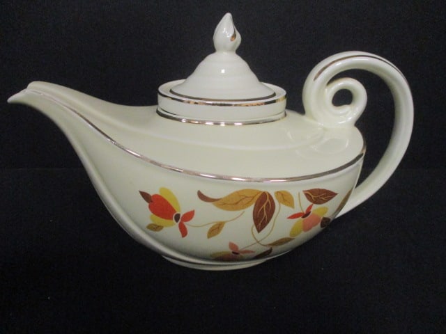 Hall China Jewel Tea 1950's Alladin Teapot with Strainer Insert: 6 3/4"h
