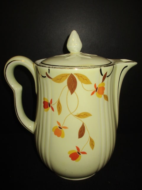 Hall China Jewel Tea 1950's Coffee Pot: 9"h