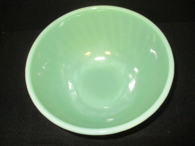 Circa 1940-50's Fire King Jadeite Swirl Design Mixing Bowl - 2