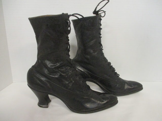 Antique 1880's Leather Ladies Lace-Up Victorian Boots: stamped on inside A.R. Hougendobler's Columbia, Pa. Sarah H. Per consigner research Extremely prominent family with deep ties to both the Revolutionary and Civil Wars