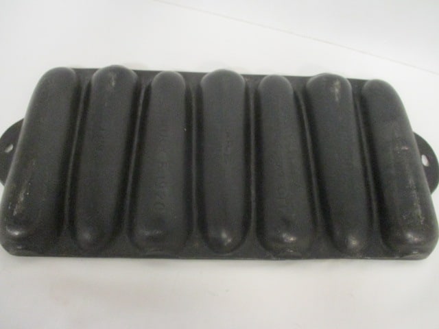 Vintage Wagner Ware "Krusty Korn Kobs" Cast Iron 7 Cornstick Pan - 3