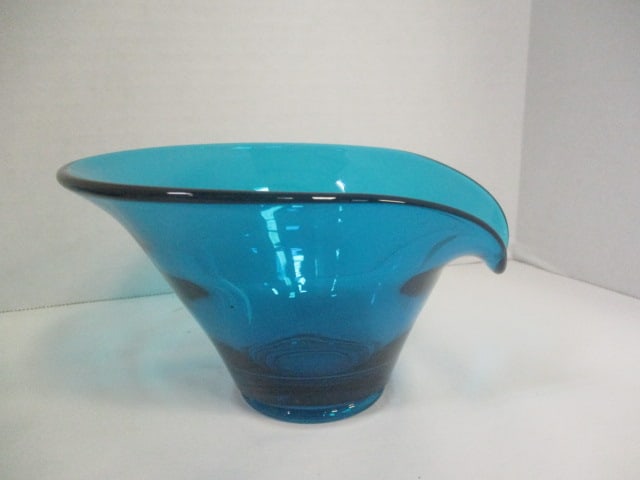 Two Midcentury Viking Epic Line Teardrop Bowls - 2