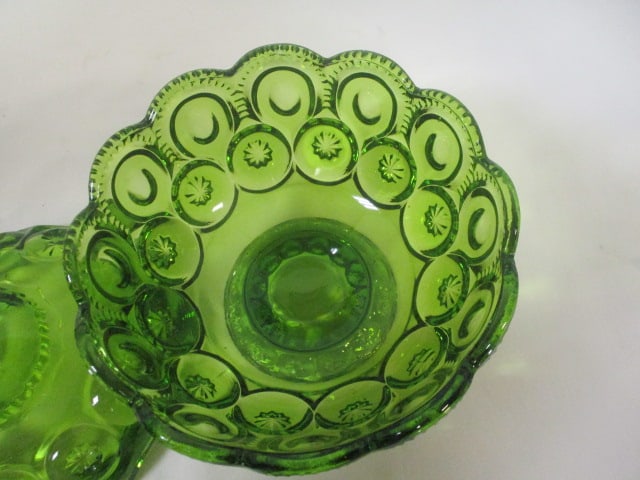 Midcentury L.E. Smith "Moon & Stars" Green Lidded Compote - 4