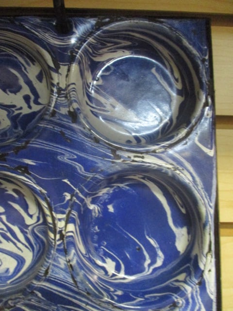 Antique Blue/White Swirl Graniteware Muffin Pan - 2