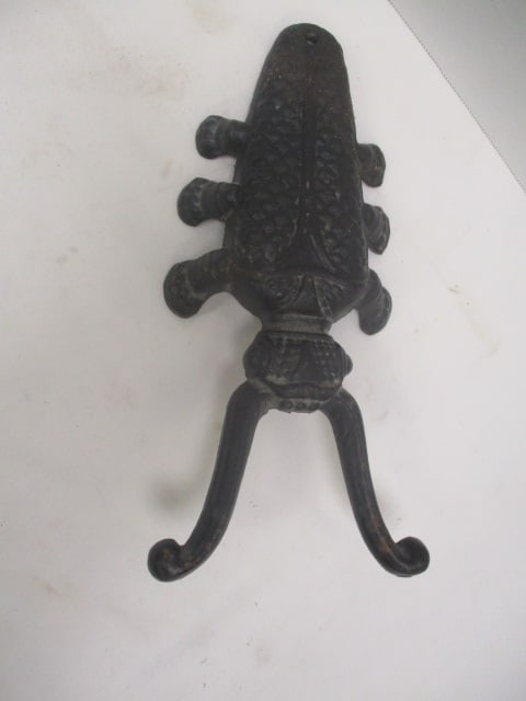 Vintage Cast Iron Beetle Boot Jack - 2
