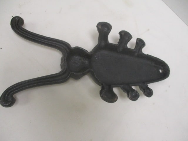 Vintage Cast Iron Beetle Boot Jack - 3