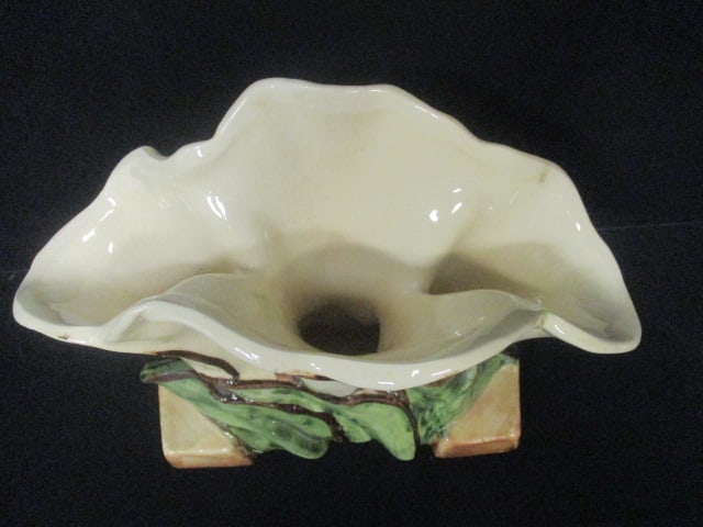 1940's McCoy Triple Tulip Vase - 2