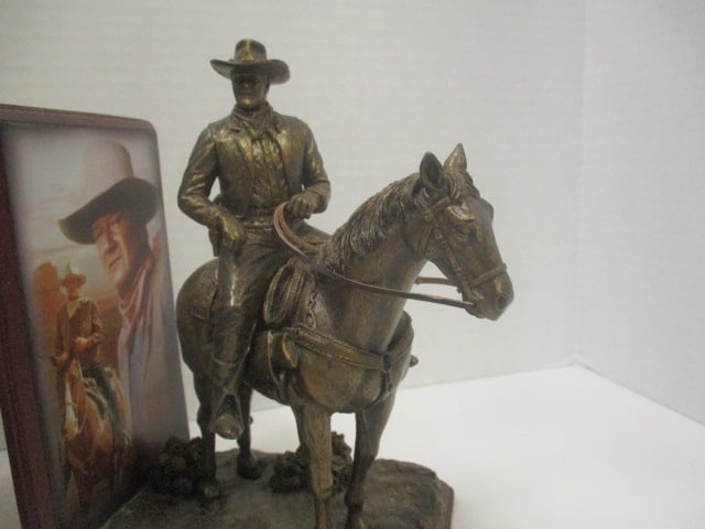 Pair of Bradford Exchange Limited Edition John Wayne "Trails of Glory" Bookends - 2