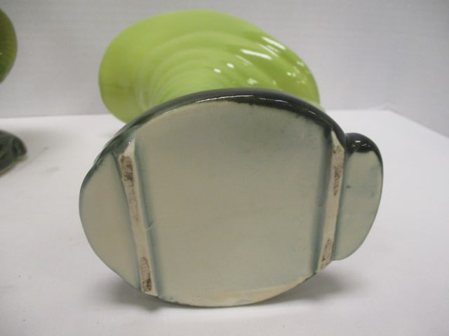 Pair of Midcentury Hull Cornucopia Vases - 4