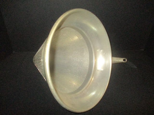 Vintage Lincoln Wear-Ever Aluminum Commercial Model Colander: #4700 XL, 11"h, Cast aluminum handle