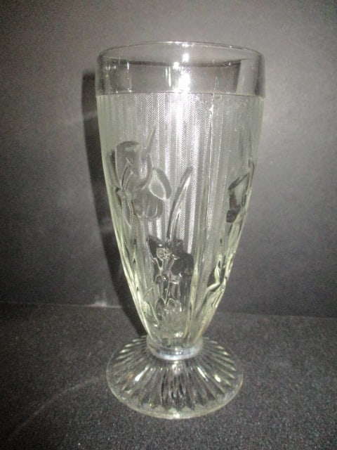 Circa 1930-40's Jeannette Glass Iris & Herringbone Pitcher and Goblet Set - 2