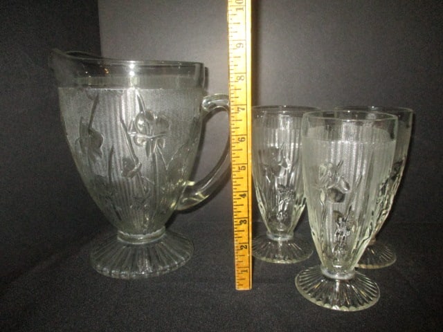 Circa 1930-40's Jeannette Glass Iris & Herringbone Pitcher and Goblet Set - 6