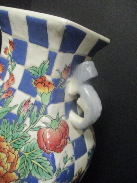 Tall Chinoiserie Design Handled Vase - 2