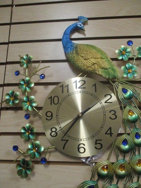 Colorful Jeweled Peacock Quartz Wall Clock - 2
