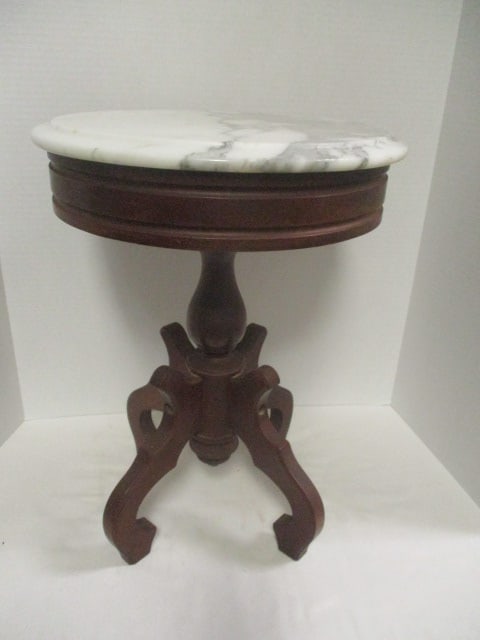 Circa 1940-50's Italian Marble Top Mahogany Accent/Fern Table: 14"dia x 19"h, dating per consigner note, Local Pickup Only