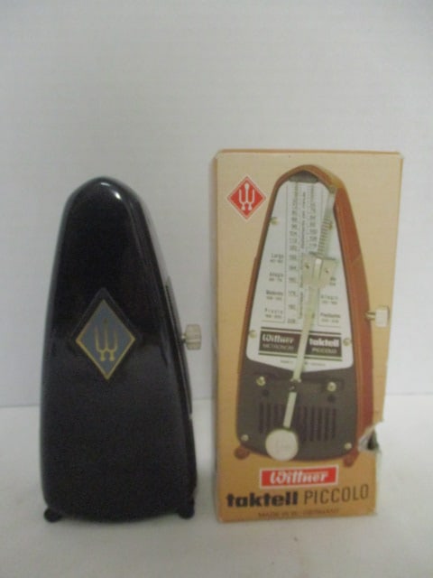 Two Vintage Witiner Taktell Piccolo Metronomes (1 of 5)