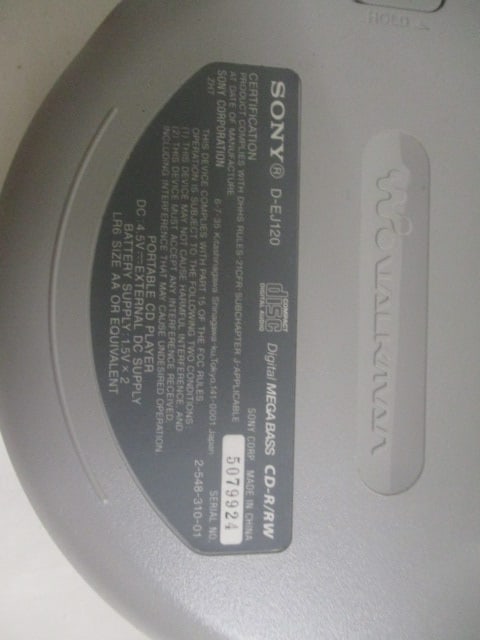 Sony CD Walkman Model D-EH120 with Earbuds and Headphones in Carry Case - 3
