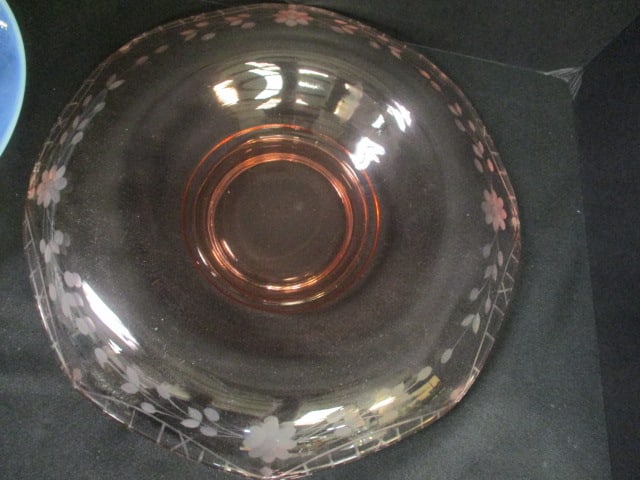 Nice Grouping of Vintage Glass Ware - 4