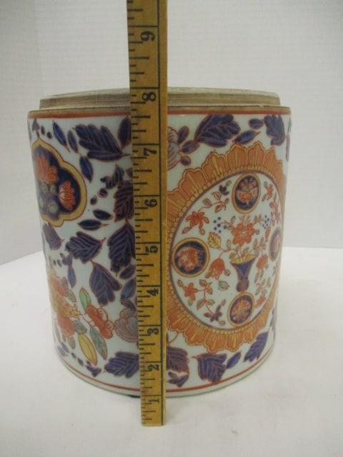 Signed Vintage Chinoiserie Medallion Jar/Cannister - 6