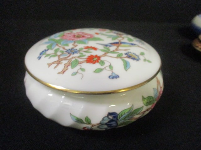 Vintage Porcelain Trinket Boxes and Hair Receiver - 5