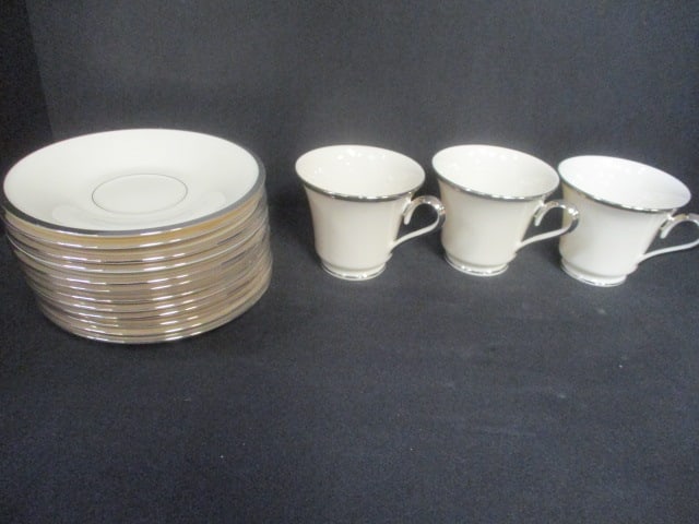 Lenox "Solitaire" China Cups and Saucers (1 of 7)