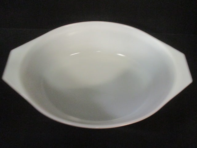 Retro 1970's Pyrex "Early American" Oval Covered Casserole - 4