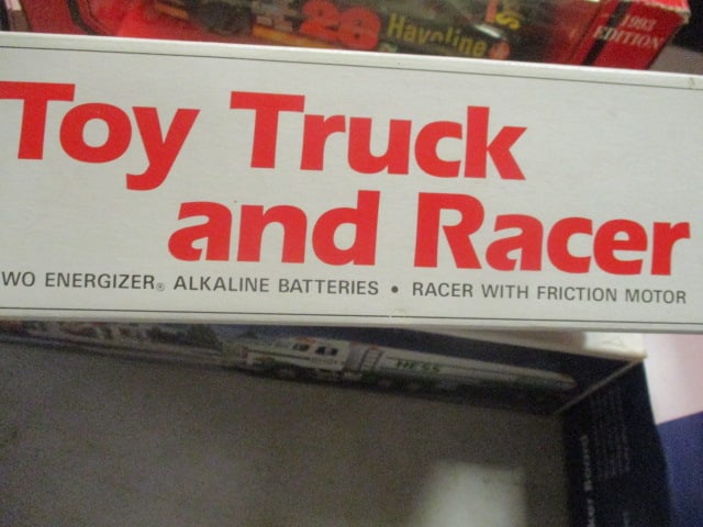 Two Early 1990's Hess Toy Collector Trucks - 4
