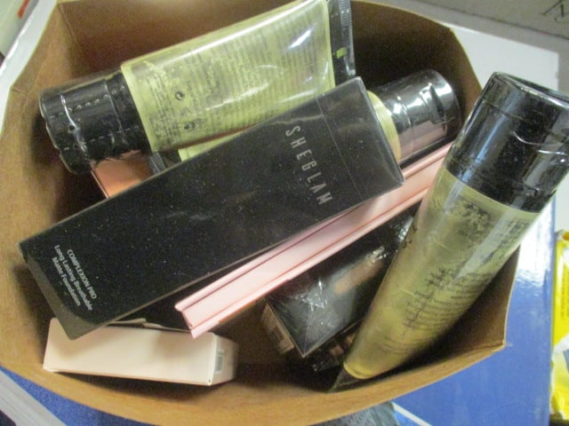 Assortment of New Sheglam and WEN Sealed Unopened Cosmetics: see pictures and preview for selection