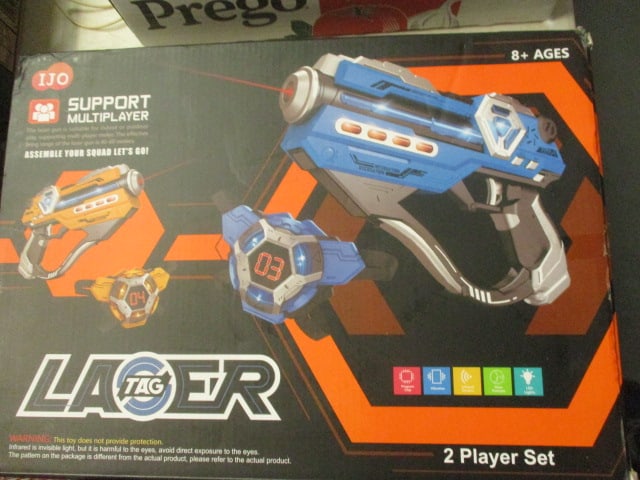 New Old Stock IJO 2 Player Laser Tag Game Set (1 of 4)