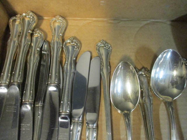 25 Pieces of Reed & Barton "Francis I" Sterling Silver Flatware and Serving Pieces - 3
