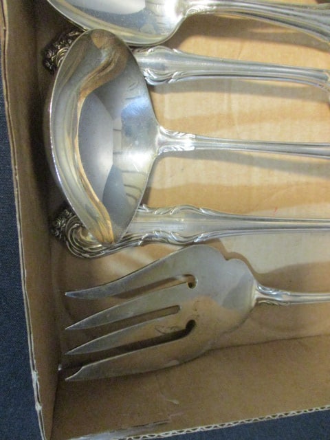 25 Pieces of Reed & Barton "Francis I" Sterling Silver Flatware and Serving Pieces - 5