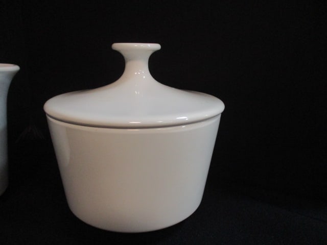 Midcentury Corning "Centura" Creamer, Sugar Bowl and Four Cups - 3