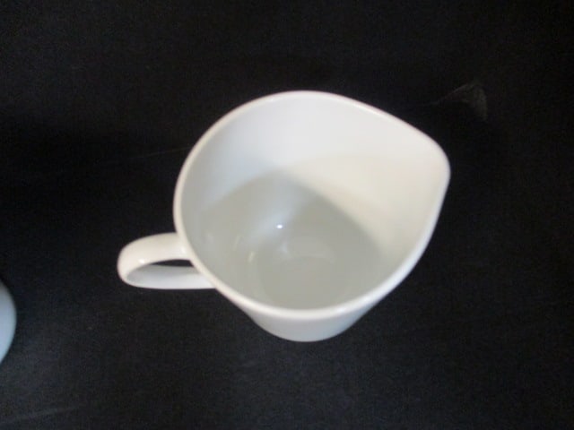 Midcentury Corning "Centura" Creamer, Sugar Bowl and Four Cups - 6
