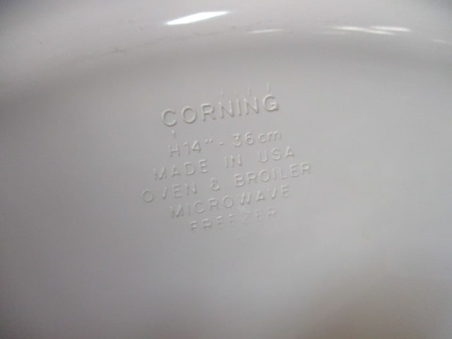 Corning Ware French White 1.6 Liter Round Baker and Casual Elegance White Flora 14" Platter - 7