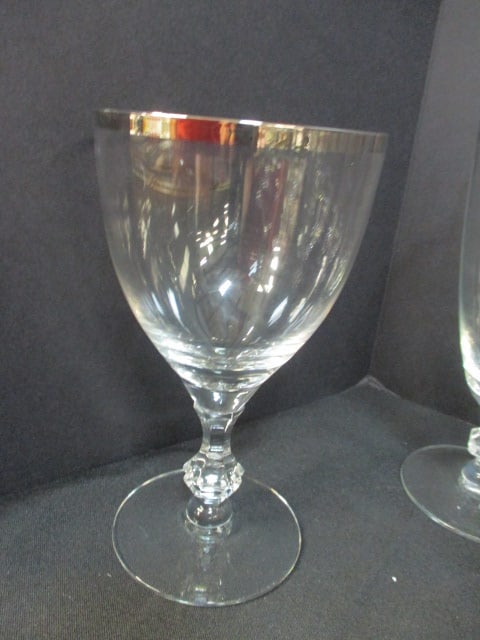 Dorothy Thorpe Style Crystal Stemware - 2
