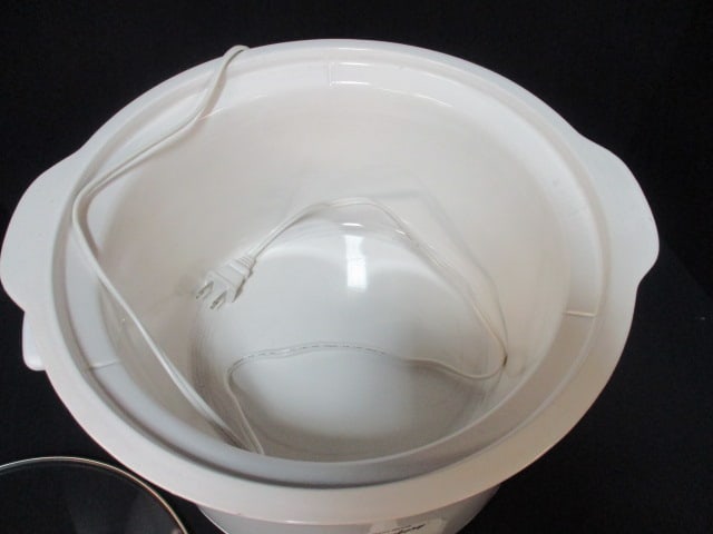 West Bend "The Crockery" Slow Cooker - 3