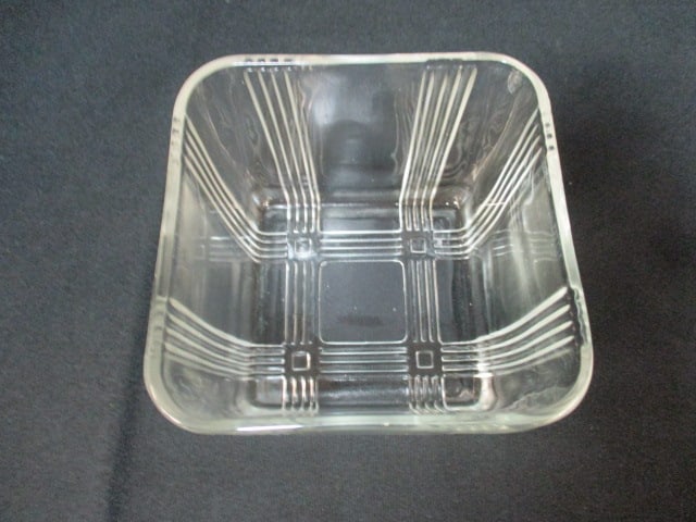 Hazel-Atlas Criss-Cross Style 3 Piece Refrigerator Box Set - 8