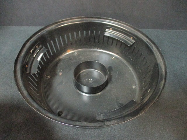Corning Ware 1 1/2 Quart Buffet Server Covered Casserole with Warming Stand - 2