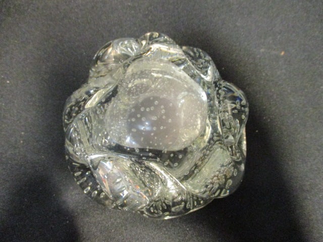 Free Form Controlled Bubble Art Glass Ring Dish - 3