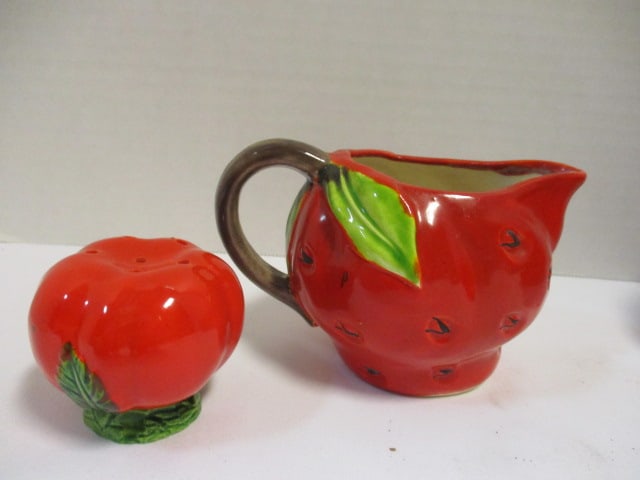 Vintage Strawberry Dish Set, Creamer and Shaker - 4