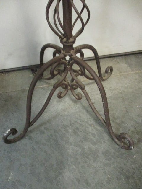 Bronzed Wrought Iron Swinging 4 Arm Hanging Pot/Garden Flag Stand - 2