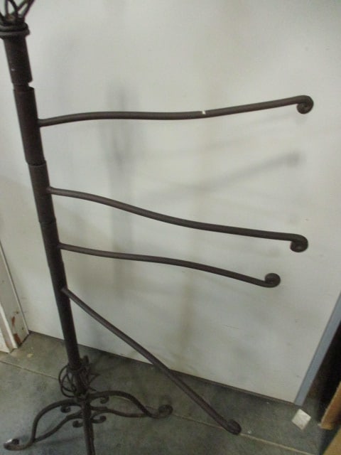 Bronzed Wrought Iron Swinging 4 Arm Hanging Pot/Garden Flag Stand - 3