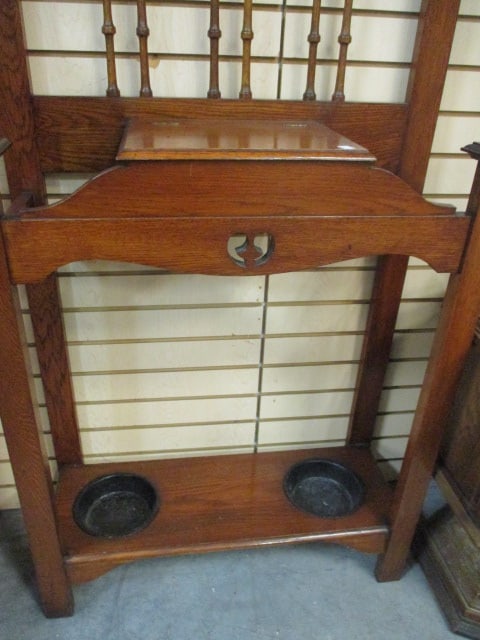 Arts & Craft Style Oak Hall Tree - 2