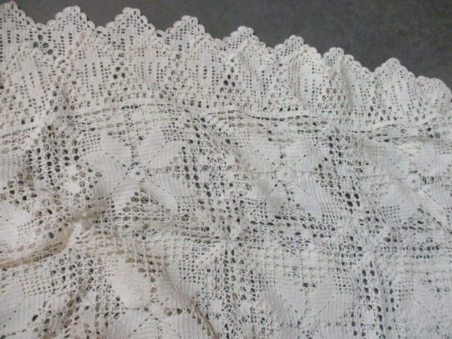 Vintage Hand Made Lace Table Cloth - 3